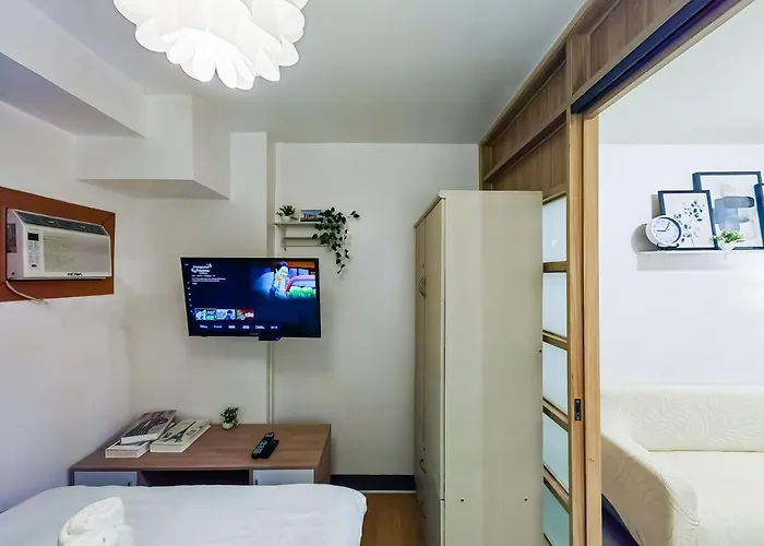 Citispace 1br Condotel At Ridgewood Towers Near Bgc Airport #rw03b *